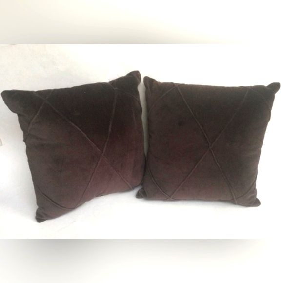 Chocolate Plush Accent Pillows Set of 2 NWT - Picture 1 of 4